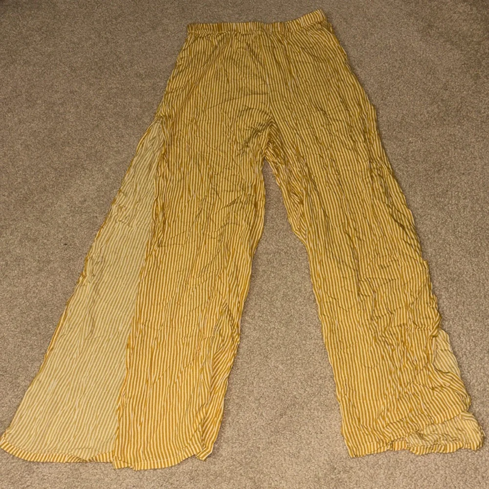 Nasty Gal Flowy Pants, Slitted, Size 6, Great Condition!